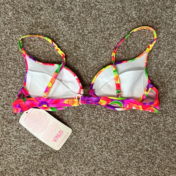 VINTAGE Venus swimsuit top - Picture 2 of 3